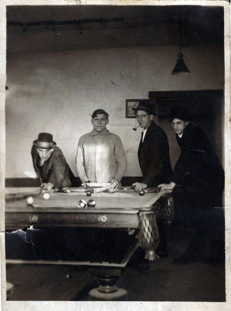 My great grandfather Frederick Nahodil on the right with his brother John and friends (ca. 1913)